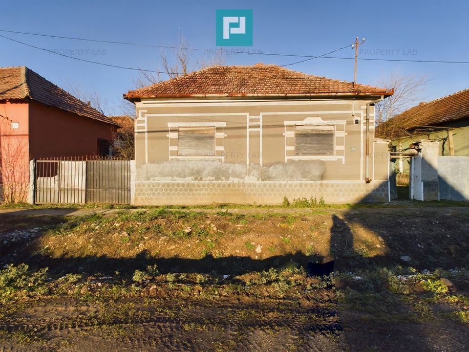 Casa de vacanta de vanzare in Taut
