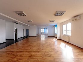 Vânzare spaţiu comercial