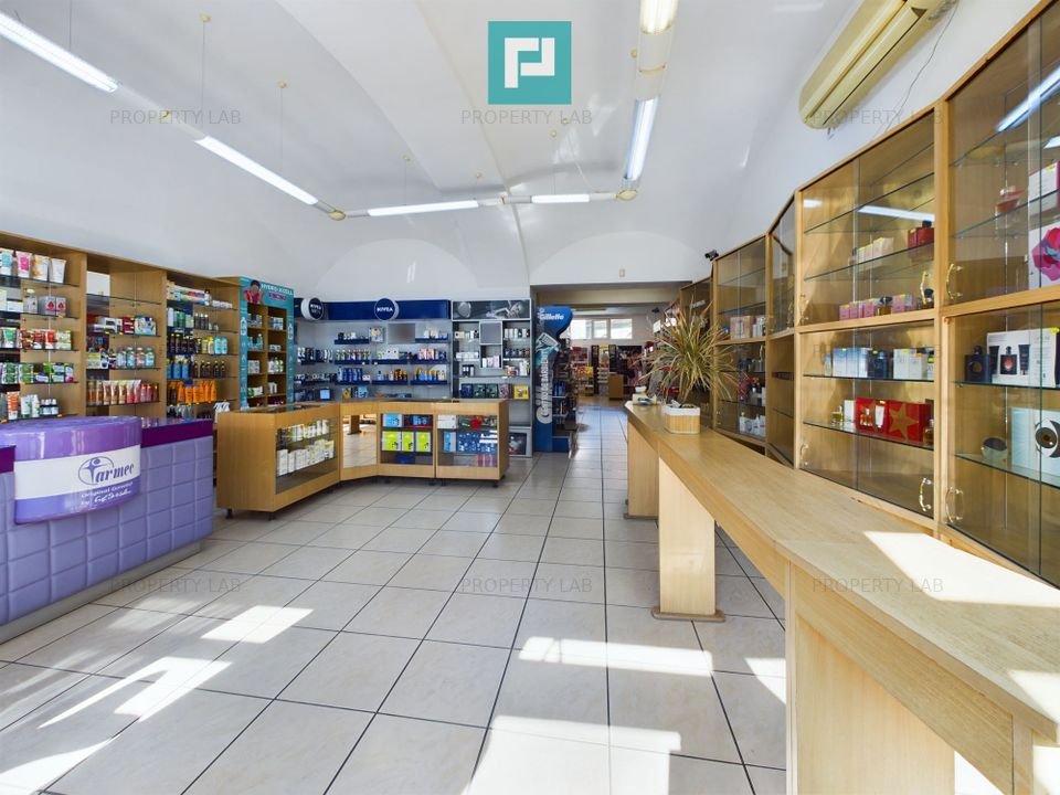 Spatiu comercial de inchiriat pe Bd. Revolutiei