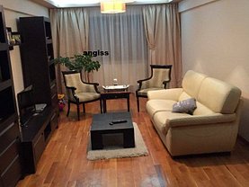 Apartament de vânzare 3 camere în Tulcea, Central