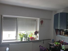 Apartament de vânzare 3 camere, în Tulcea, zona Neptun