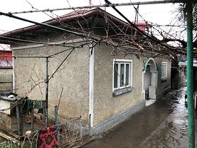 Casa de vânzare 7 camere, în Tulcea, zona Sud-Est