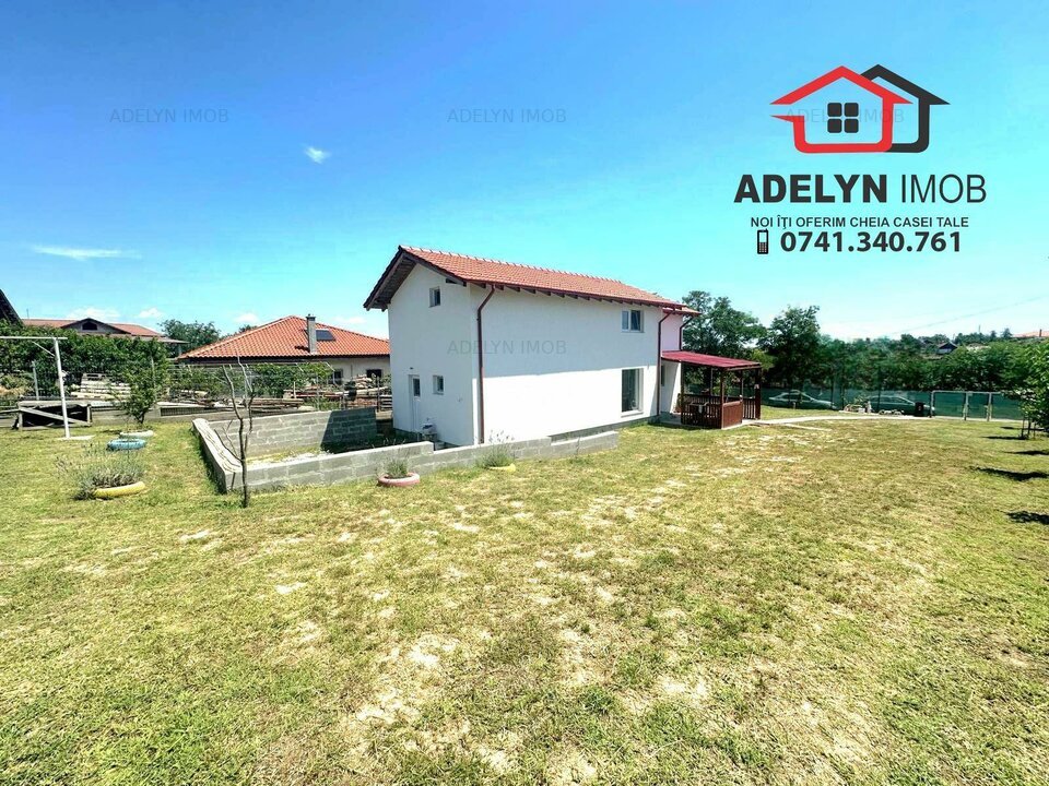 Casă cu Mansardă în Mineri la 5 minute de Tulcea BCA Centrală Șemineu