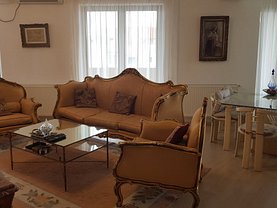 Apartament de vânzare 3 camere, în Bucuresti, zona Unirii