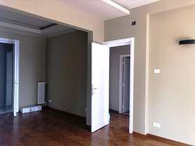Apartament de vânzare 5 camere, în Bucureşti, zona Armeneasca