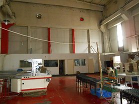 Închiriere spaţiu industrial