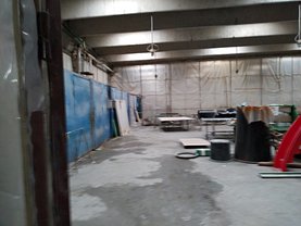Vânzare spaţiu industrial