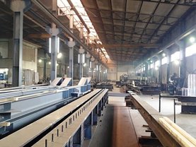 Închiriere spaţiu industrial