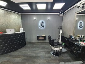 Vânzare spaţiu comercial