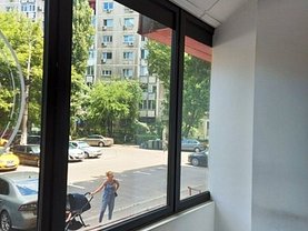 Închiriere spaţiu comercial