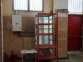 Închiriere spaţiu comercial
