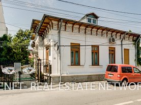 Închiriere spaţiu comercial