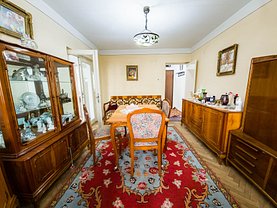Apartament de vânzare 3 camere, în Slobozia, zona Central