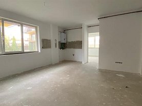Apartament de vânzare 3 camere, în Floresti