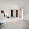 Apartament de vânzare 3 camere, în Floreşti, zona Central