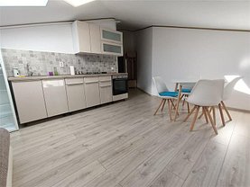 Apartament de vânzare 2 camere în Floresti, Central