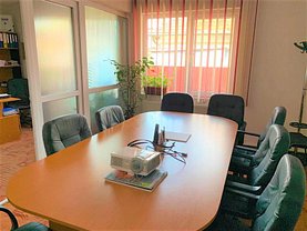 Casa de închiriat 6 camere, în Cluj-Napoca, zona Gruia