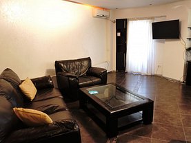Apartament de vânzare 2 camere, în Bucuresti, zona Decebal
