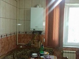 Apartament de vânzare 3 camere, în Pitesti, zona Teilor