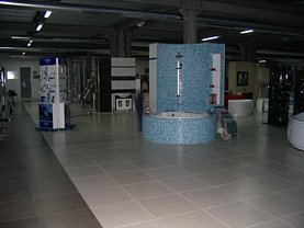 Închiriere spaţiu comercial