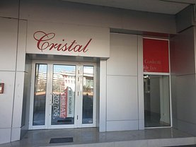 Închiriere spaţiu comercial