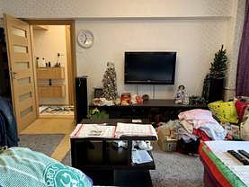Apartament de vânzare 4 camere, în Bucureşti, zona Ştefan cel Mare