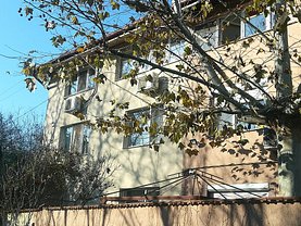 Casa de vânzare 5 camere, în Bucureşti, zona Băneasa