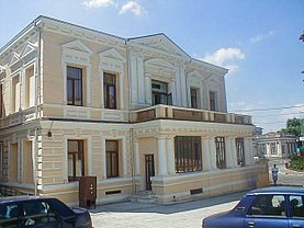 Casa de vânzare sau de închiriat 20 camere, în Brăila, zona Ultracentral
