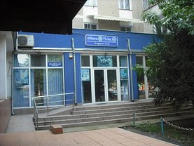 Vânzare spaţiu comercial
