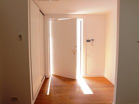 Casa de închiriat 7 camere, în Bucuresti, zona Pipera