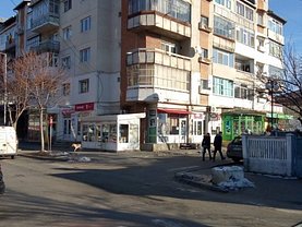Apartament de vânzare 3 camere, în Dragasani, zona Central