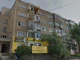 Garsonieră de vânzare în Stei, Central