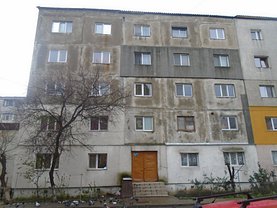 Apartament de vânzare 3 camere, în Călăraşi, zona Nord