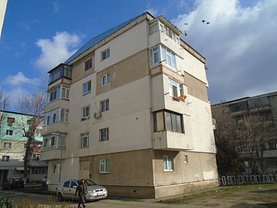 Apartament de vânzare 3 camere, în Călăraşi, zona Nord