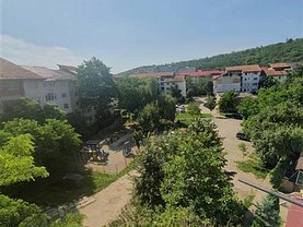 Apartament de vânzare 3 camere, în Iaşi, zona Frumoasa