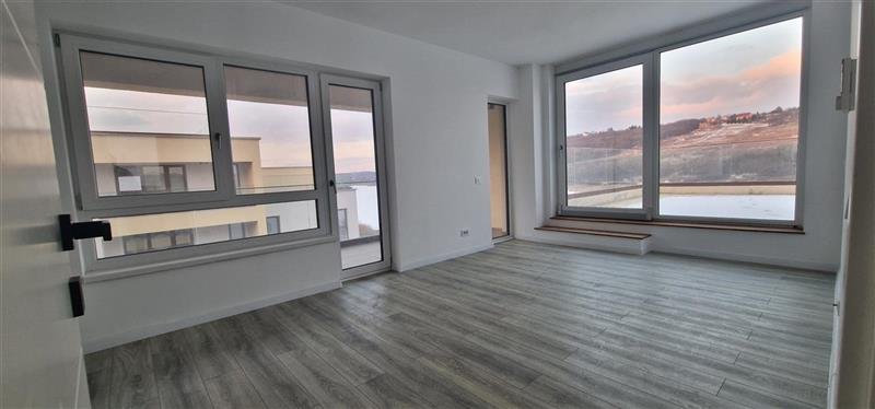 Apartament 3 camere, 2 bai, etaj 2, bloc nou, Moara de Vant