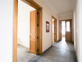 Casa de închiriat 10 camere, în Iasi, zona Copou