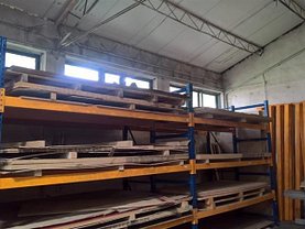 Vânzare spaţiu industrial