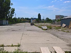 Vânzare spaţiu industrial