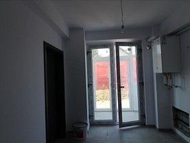 Închiriere spaţiu comercial