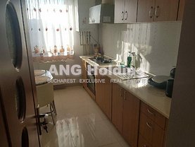 Apartament de vânzare 4 camere în Bucuresti, Fundeni