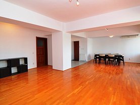 Apartament de vânzare 3 camere, în Bucureşti, zona Dacia