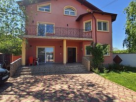 Casa de vânzare 7 camere, în Lucianca