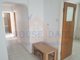 Apartament de vânzare 3 camere, în Bucureşti, zona Moşilor