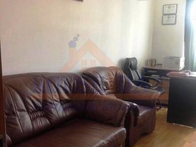 Apartament de vânzare 3 camere, în Bucureşti, zona Decebal