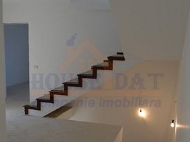 Casa de vânzare 5 camere, în Pantelimon, zona Est