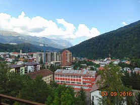 Penthouse de vânzare 3 camere, în Sinaia, zona Platoul Izvor
