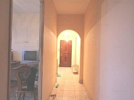 Apartament de vânzare 3 camere, în Bucuresti, zona Grivita