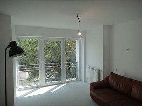 Apartament de vânzare 3 camere, în Bucuresti, zona P-ta Victoriei