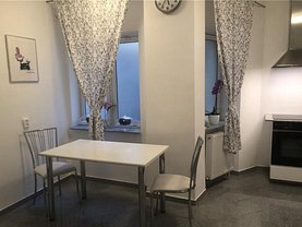 Apartament de închiriat 6 camere, în Bucureşti, zona Aviatorilor